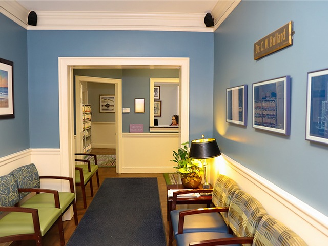 Dental Partners of Newburyport waiting room